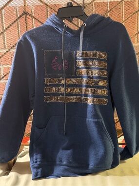 Realtree Women's Navy Pullover Hoodie with Camo Flag Graphic